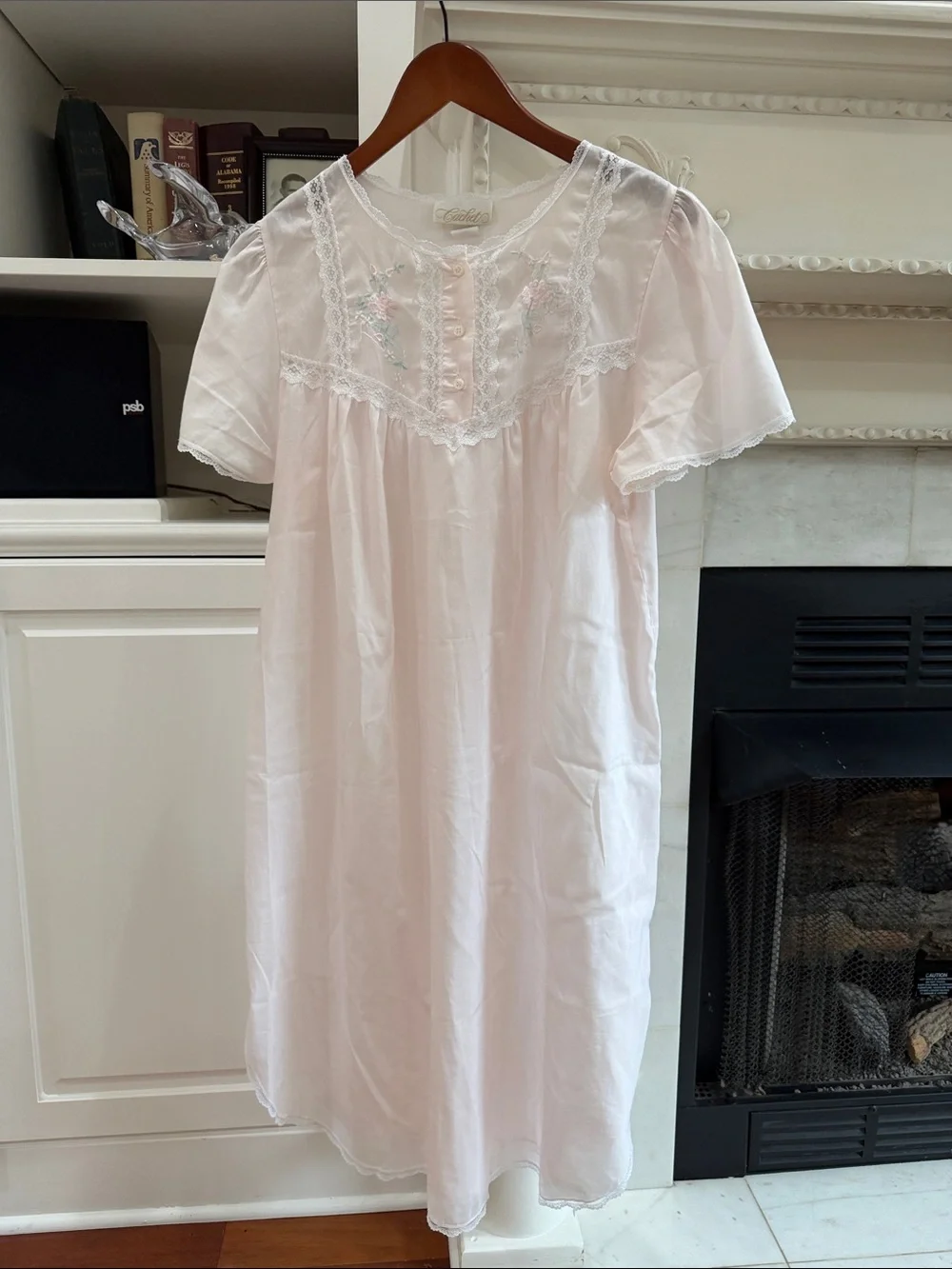 Vintage Cachet Pastel Pink Cottagecore Lace Embroidered Nightgown Dress Size M - Picture 6 of 13